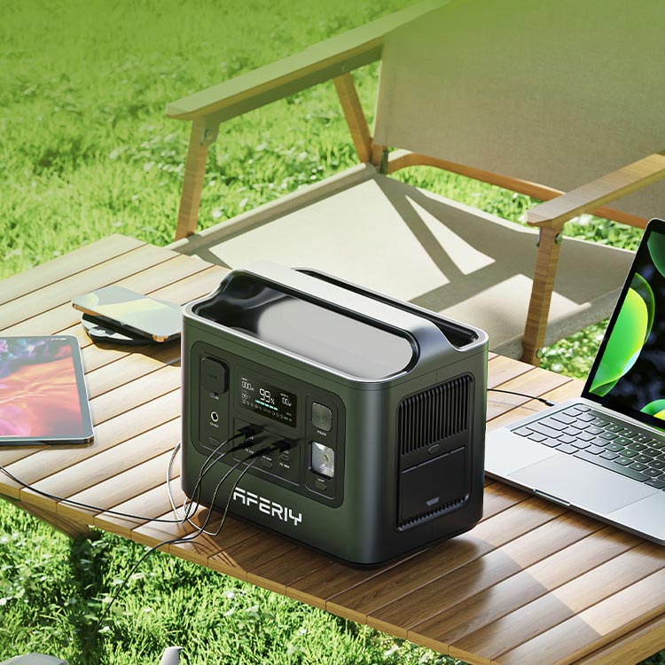 AFERIY P010 800W Solar Generator Kit