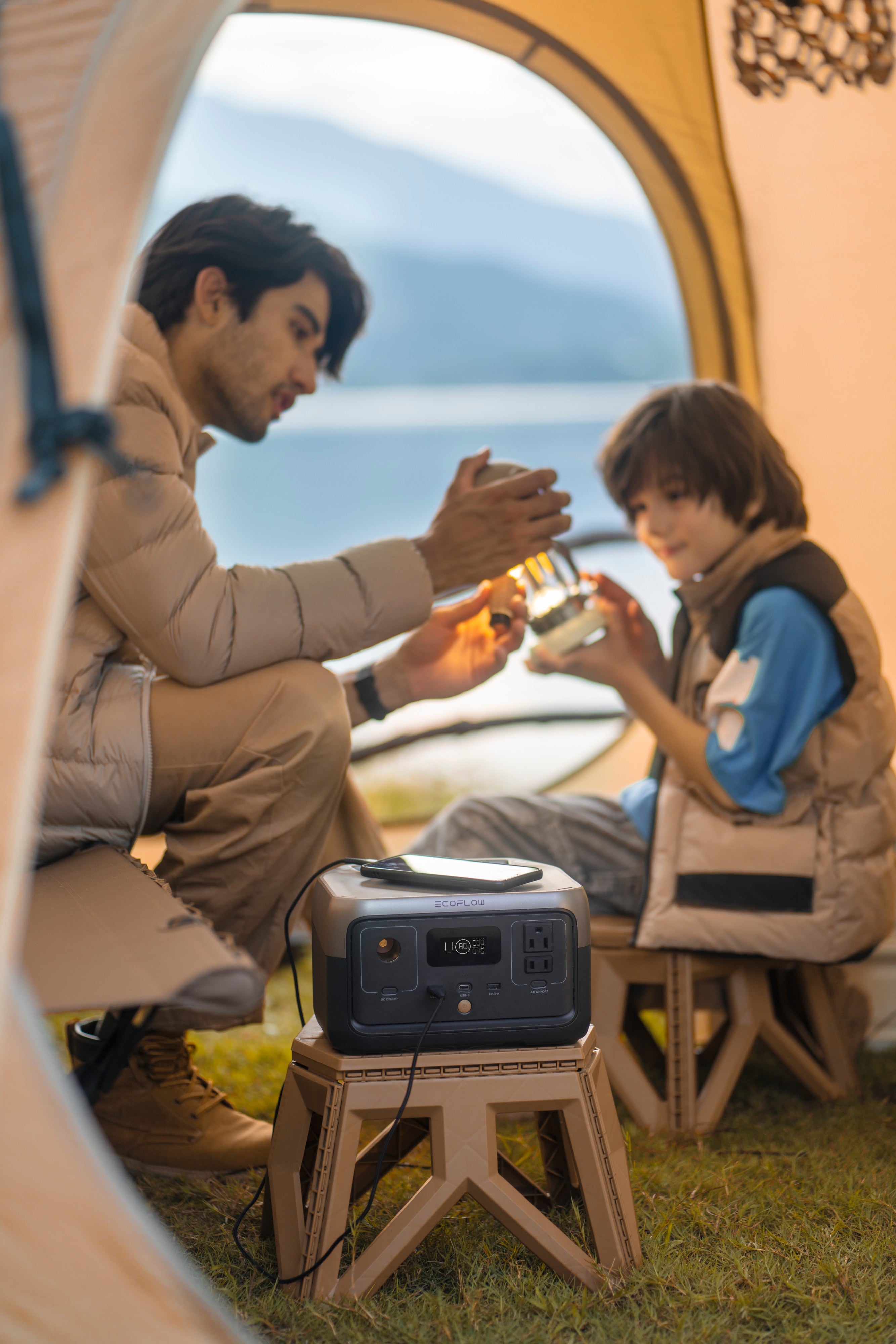 RIVER 2 Pro + 1*220W Portable Solar Panel